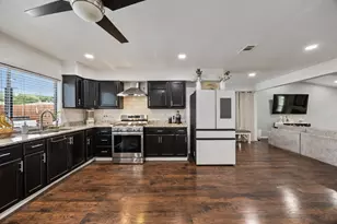 2709 High Plateau Dr, Garland, TX 75044 - Photo 3