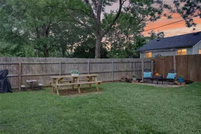 1917 Mesquite Trail, Hurst, TX 76054 - Photo 31