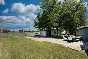 2243 Inca Dr, Dallas, TX 75216 - Photo 23