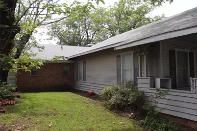 210 E Roberts Street, Gorman, TX 76454 - Photo 5