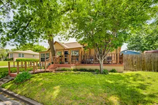 601 S Miller St, Decatur, TX 76234 - Photo 3