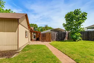 601 S Miller St, Decatur, TX 76234 - Photo 35