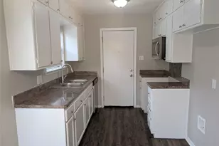 713 Heathcliff Dr, Everman, TX 76140 - Photo 9
