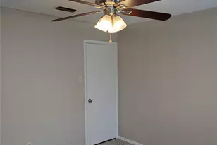 713 Heathcliff Dr, Everman, TX 76140 - Photo 19