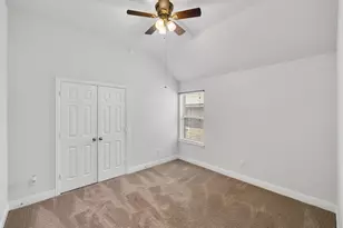 216 Ovaletta Dr, Justin, TX 76247 - Photo 31