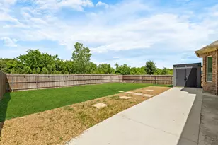 216 Ovaletta Dr, Justin, TX 76247 - Photo 37