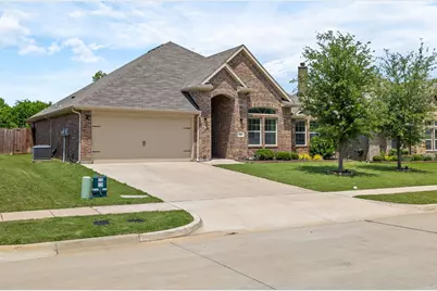 216 Ovaletta Drive, Justin, TX 76247 - Photo 3
