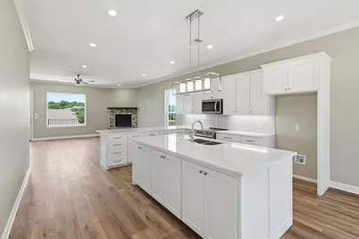5126 Country Club Drive, Granbury, TX 76049 - Photo 11
