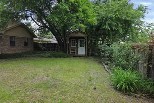 108 S Florence St, Tioga, TX 76271 - Photo 11