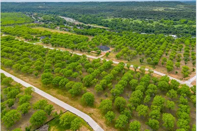 2354 E Landings S, Granbury, TX 76049 - Photo 9