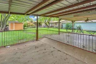 1410 W 3rd St, Clifton, TX 76634 - Photo 23