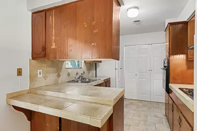 60 Somerset Terrace, Bedford, TX 76022 - Photo 15
