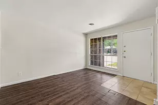 60 Somerset Terrace, Bedford, TX 76022 - Photo 5