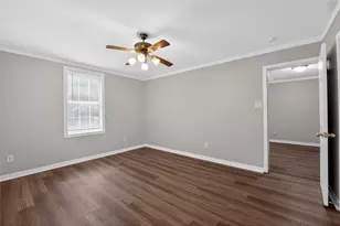 8914 Cardella Ave, Dallas, TX 75217 - Photo 13