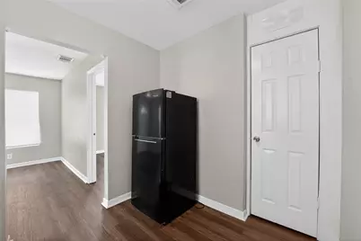 8914 Cardella Avenue, Dallas, TX 75217 - Photo 23