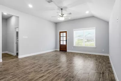 103 Clover Circle, Weatherford, TX 76086 - Photo 3