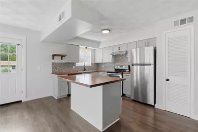 10803 Lake Gardens Drive, Dallas, TX 75218 - Photo 5