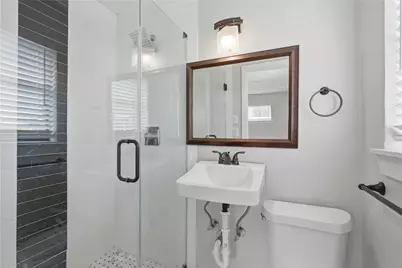 10803 Lake Gardens Drive, Dallas, TX 75218 - Photo 9