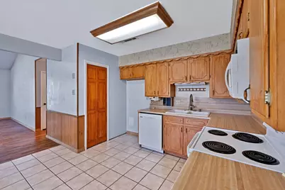 501 Post Oak Lane, Burleson, TX 76028 - Photo 9