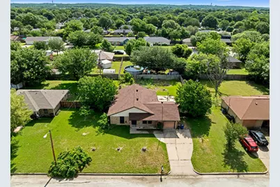 501 Post Oak Lane, Burleson, TX 76028 - Photo 23
