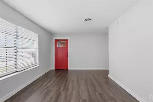10805 Lake Gardens Dr, Dallas, TX 75218 - Photo 3