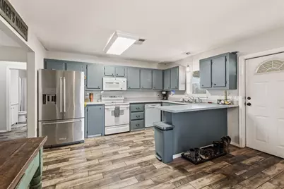 521 County Road 15100, Blossom, TX 75416 - Photo 11