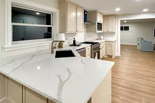 10517 Wyatt St, Dallas, TX 75218 - Photo 13