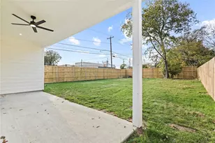 2401 Peabody Ave, Dallas, TX 75215 - Photo 31