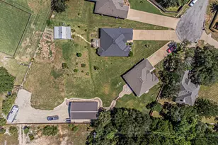 3907 Del Rio Ct, Granbury, TX 76049 - Photo 29