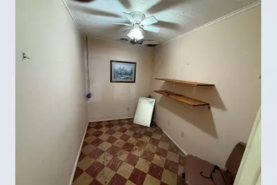 104 E Main Street, Honey Grove, TX 75446 - Photo 15