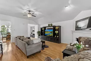 1300 Stanford Ln, Celina, TX 75009 - Photo 9