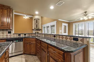 389 Scenic View Dr, Aledo, TX 76008 - Photo 21
