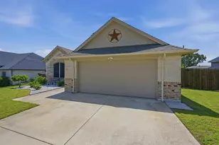 714 Mary Lee Ln, Collinsville, TX 76233 - Photo 3