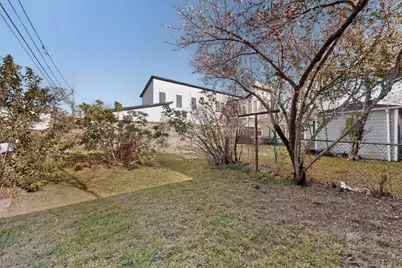 4715 Cowan Avenue, Dallas, TX 75209 - Photo 13