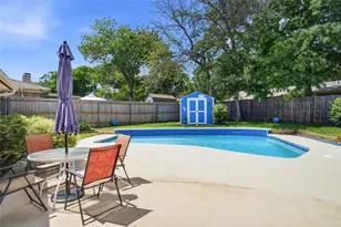 853 Spring Lake Dr, Bedford, TX 76021 - Photo 15