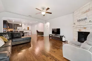 3405 Canyon Lake Dr, Little Elm, TX 75068 - Photo 11