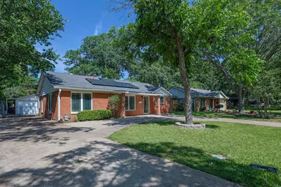 733 Thersa Drive, River Oaks, TX 76114 - Photo 3