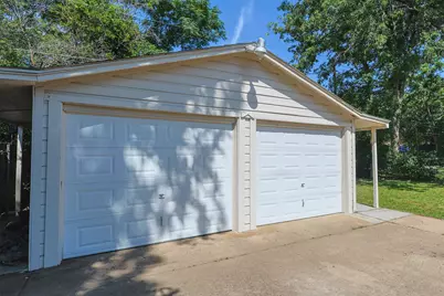 733 Thersa Drive, River Oaks, TX 76114 - Photo 27