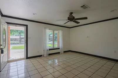 733 Thersa Drive, River Oaks, TX 76114 - Photo 7