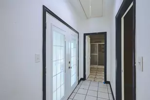 733 Thersa Dr, River Oaks, TX 76114 - Photo 15