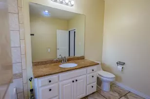 733 Thersa Dr, River Oaks, TX 76114 - Photo 15