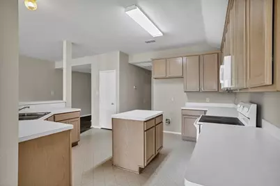 9641 Olivia Drive, Fort Worth, TX 76108 - Photo 9
