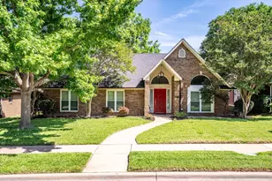1317 Royal Palm Ln, Carrollton, TX 75007 - Photo 1