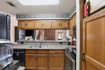 4214 Windhurst Drive, Arlington, TX 76015 - Photo 11