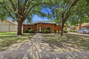 4214 Windhurst Dr, Arlington, TX 76015 - Photo 1