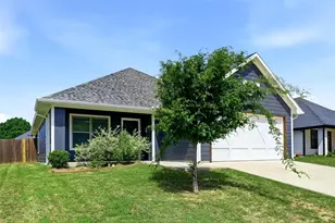 210 Clover Cir, Weatherford, TX 76086 - Photo 1