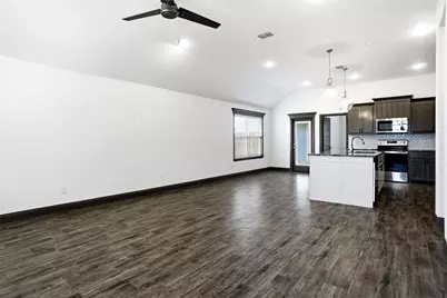 210 Clover Circle, Weatherford, TX 76086 - Photo 5