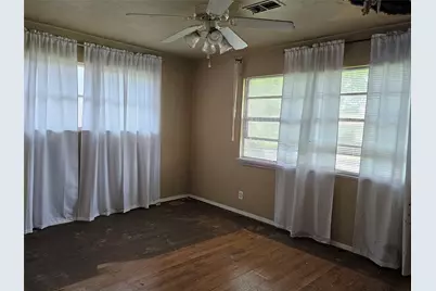 5301 Ammons Street, Haltom City, TX 76117 - Photo 13