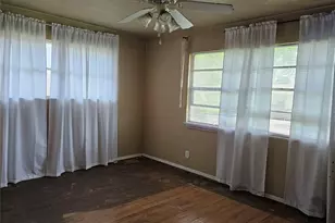 5301 Ammons St, Haltom City, TX 76117 - Photo 13