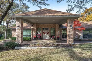 318 Crestview Ln, Hideaway, TX 75771 - Photo 1
